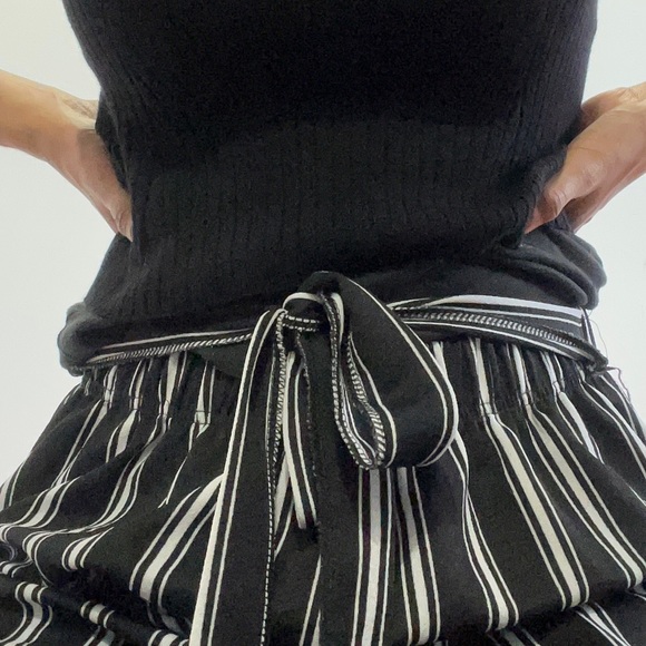 Black and white pants - Picture 5 of 5